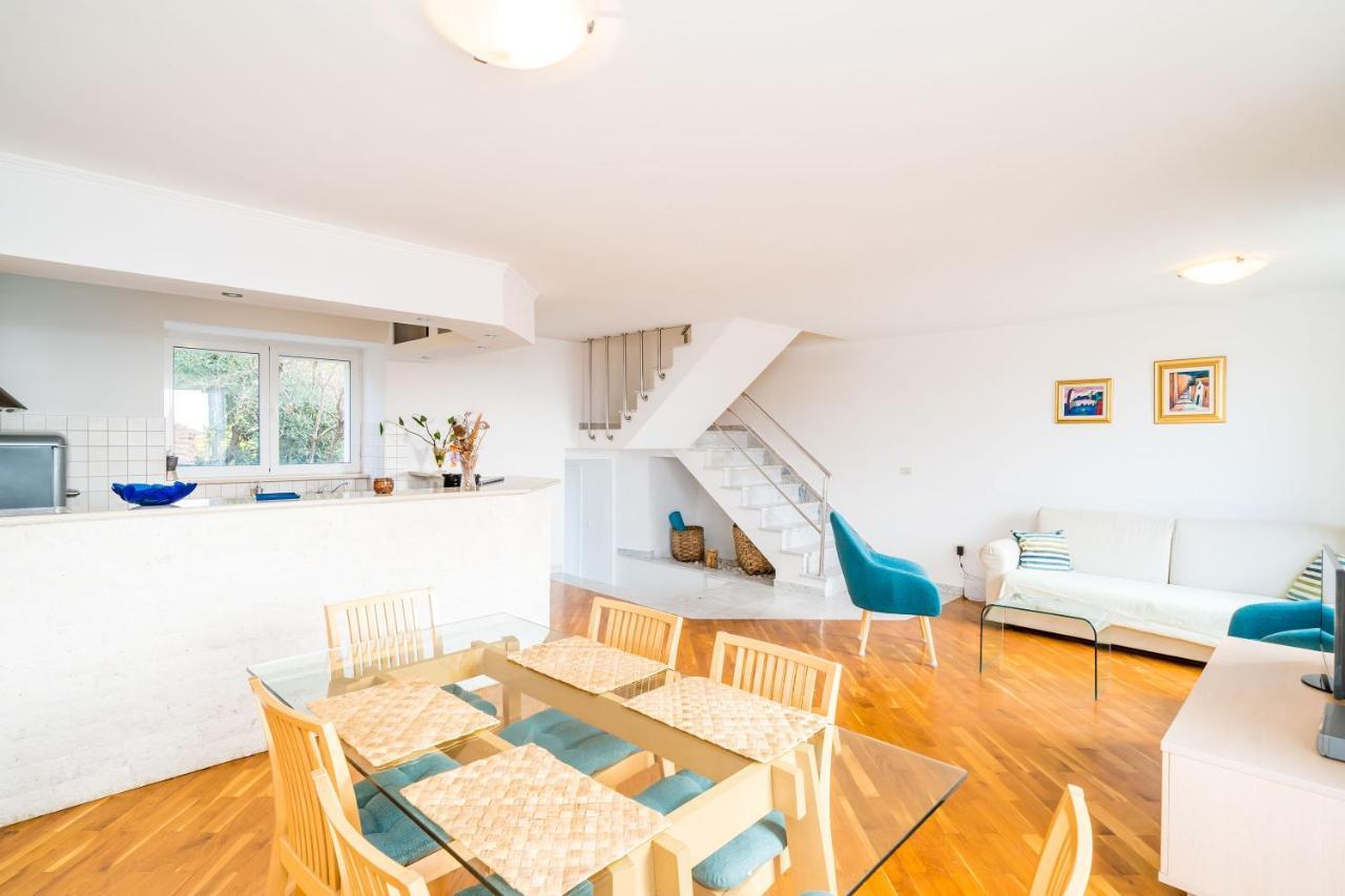 Deluxe Duplex House With Terrace Apartment ดูบรอฟนิก ภายนอก รูปภาพ